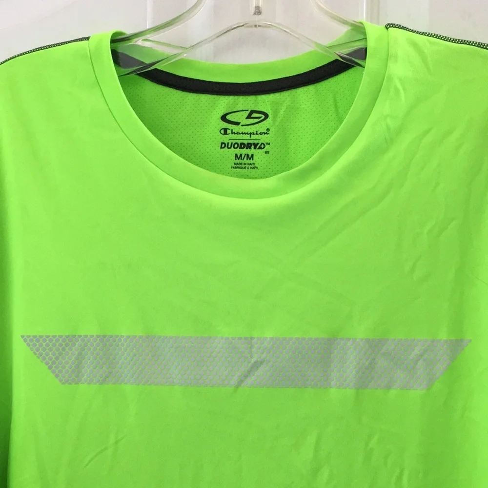 FINAL MARKDOWN Men’s Champion DuoDry Tee (M) - Picture 2 of 9